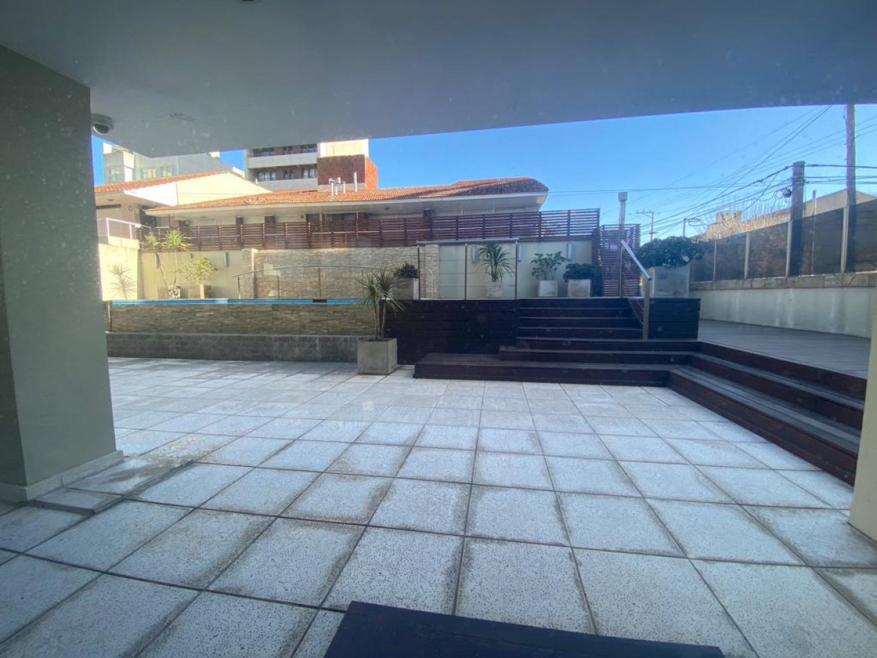 SEMIPISO 3 AMB EN VENTA - ZONA PLAYA GRANDE