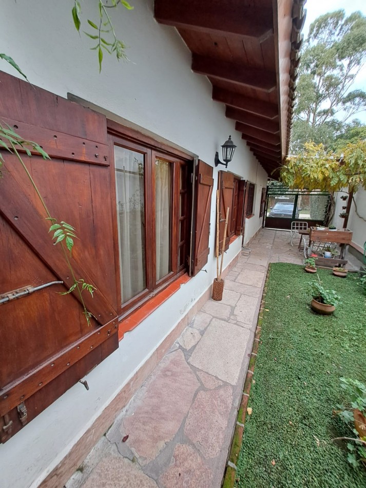 Chalet 4 ambientes en Venta - Zona La Florida