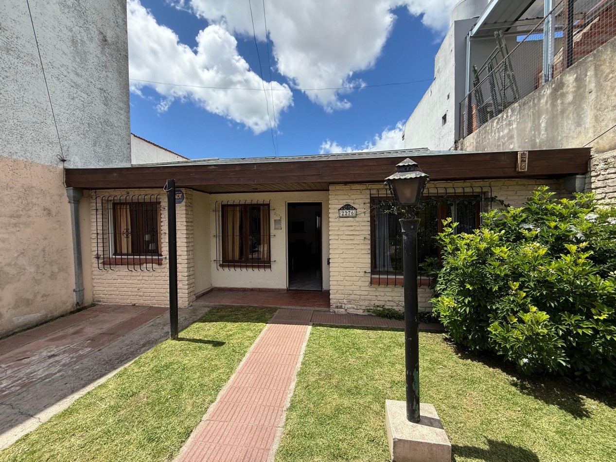 Casa 3 ambientes en Venta - Zona Don Bosco