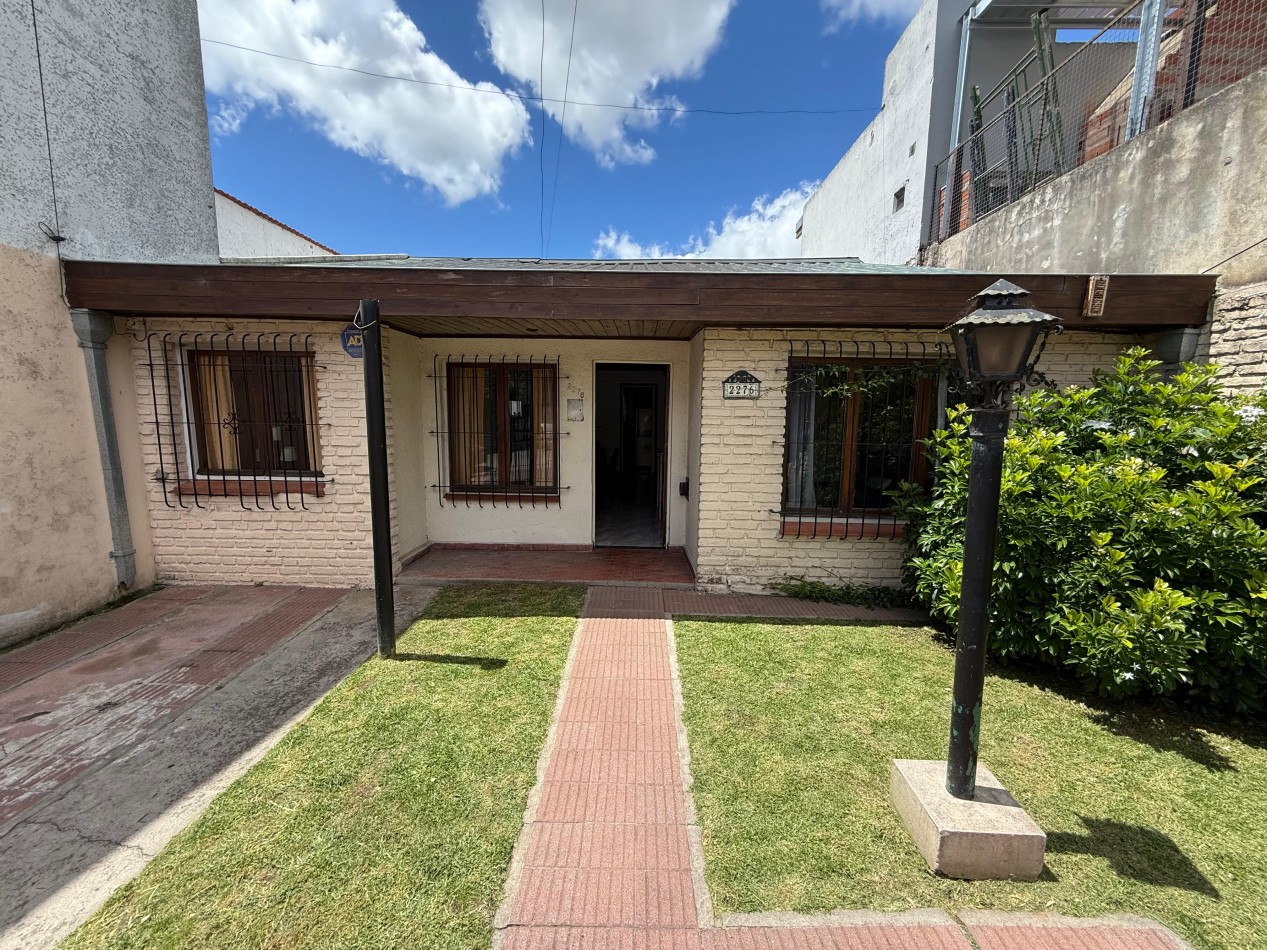 Casa 3 ambientes en Venta - Zona Don Bosco