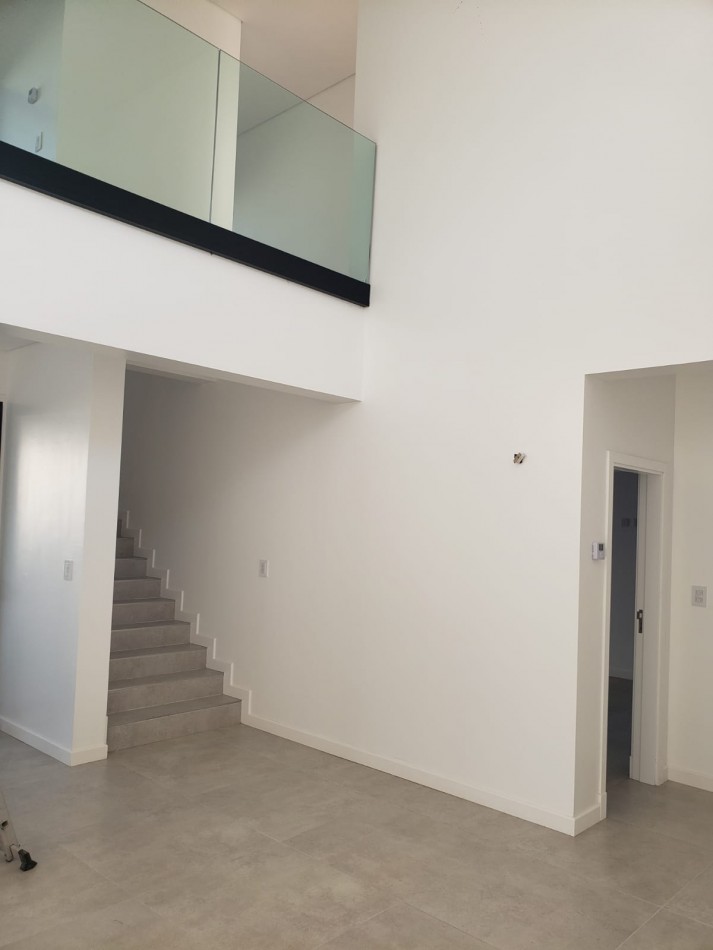 Casa 4 ambientes en Venta - Rumenco Joven