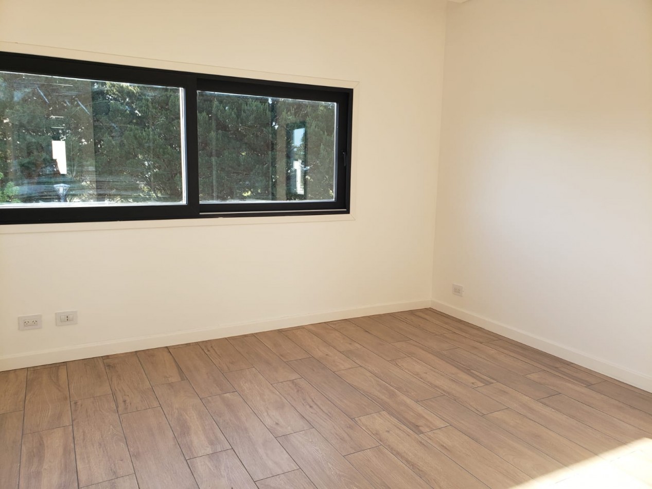Casa 4 ambientes en Venta - Rumenco Joven