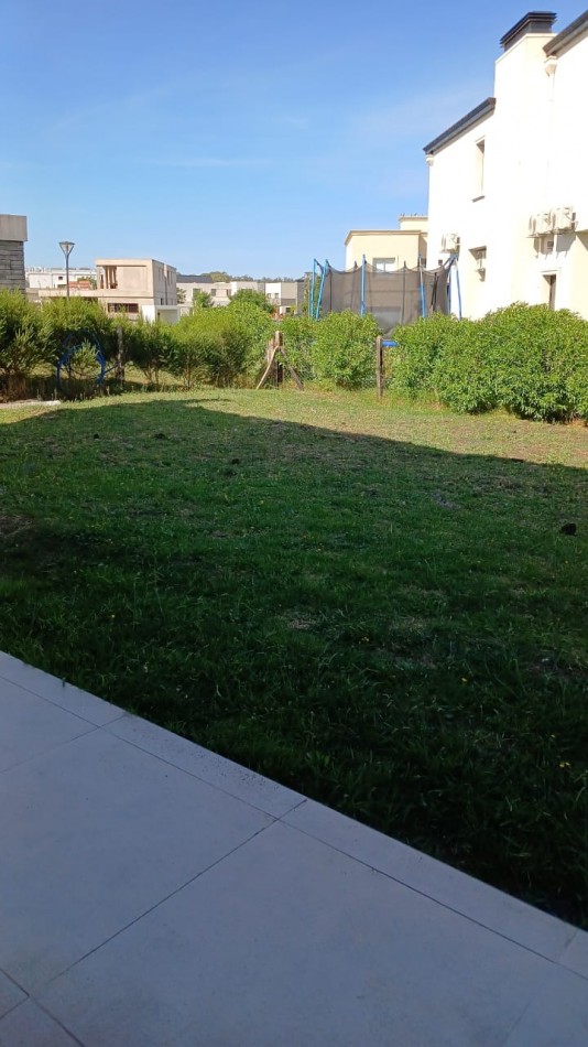 Casa 4 ambientes en Venta - Rumenco Joven