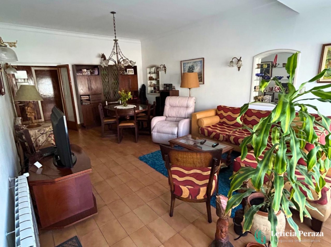 Casa 4 ambientes en Venta - Nueva Pompeya