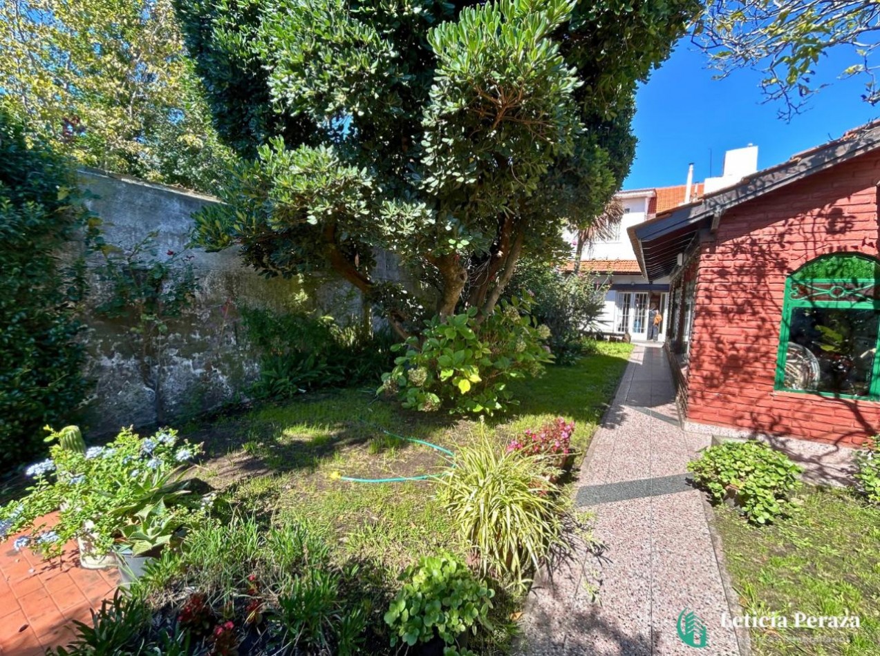 Casa 4 ambientes en Venta - Nueva Pompeya