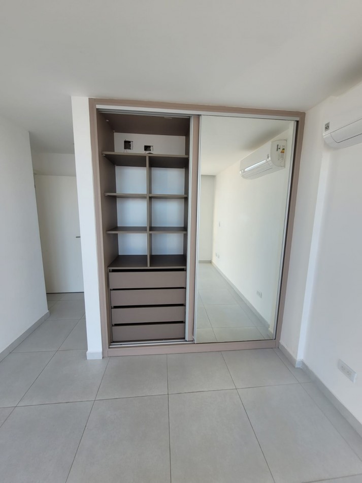 Departamento de 2 Ambientes en Venta - Constitucion