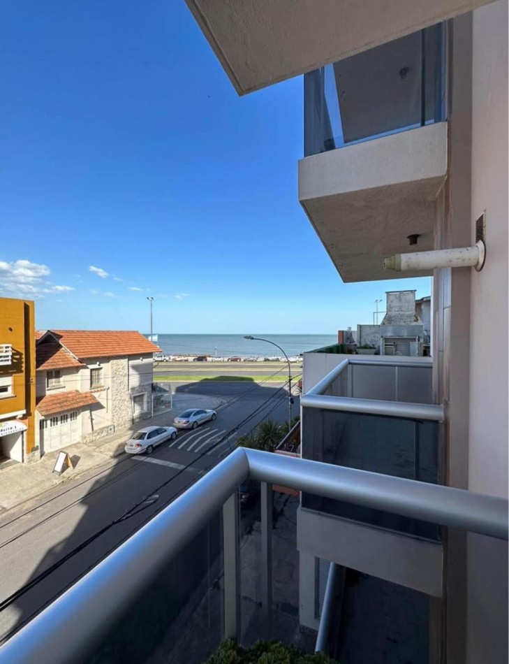 ALQUILER - Departamento 2 Ambientes Amoblado con Balcon Saliente - Perla Norte