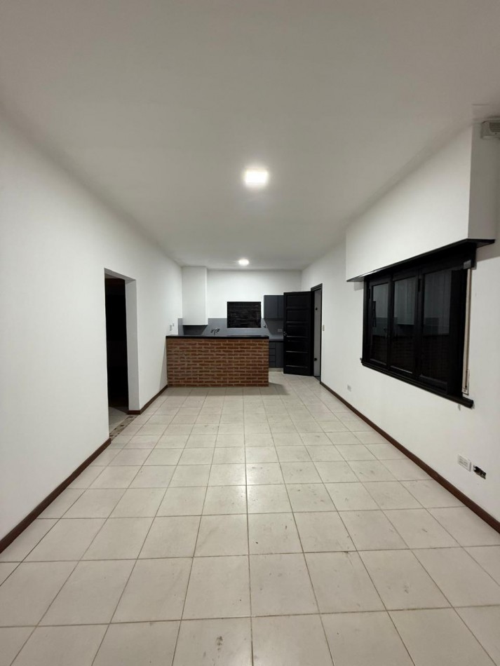 Moderna casa en Los Pinares - Totalmente reciclada, con amplio parque y piscina
