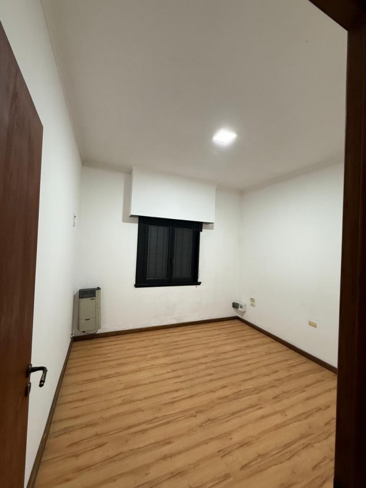 Moderna casa en Los Pinares - Totalmente reciclada, con amplio parque y piscina