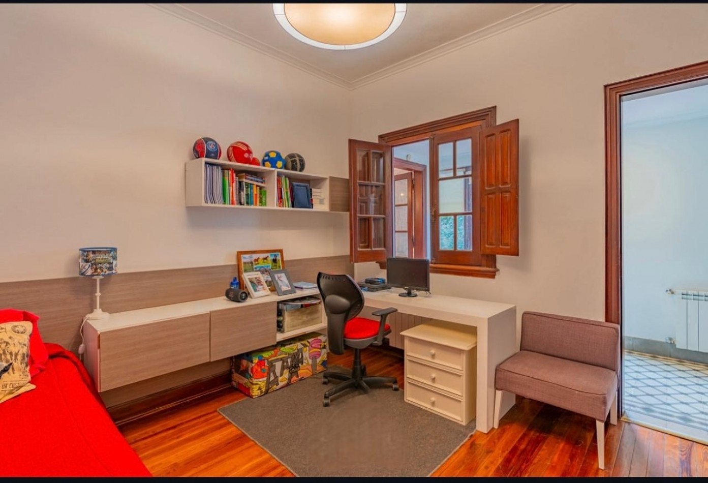 Encantadora casa estilo clasico totalmente reciclada en el corazon de La Perla