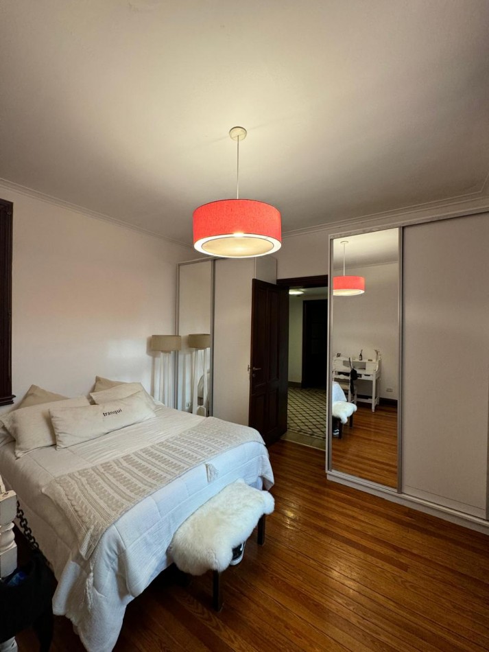 Encantadora casa estilo clasico totalmente reciclada en el corazon de La Perla