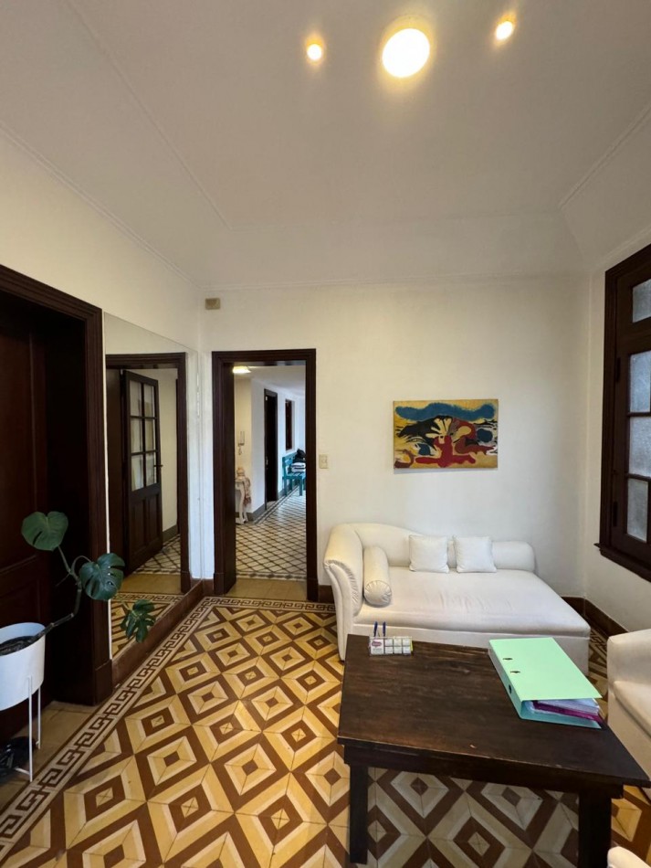 Encantadora casa estilo clasico totalmente reciclada en el corazon de La Perla