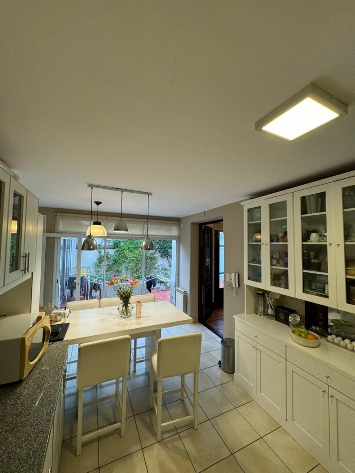Encantadora casa estilo clasico totalmente reciclada en el corazon de La Perla