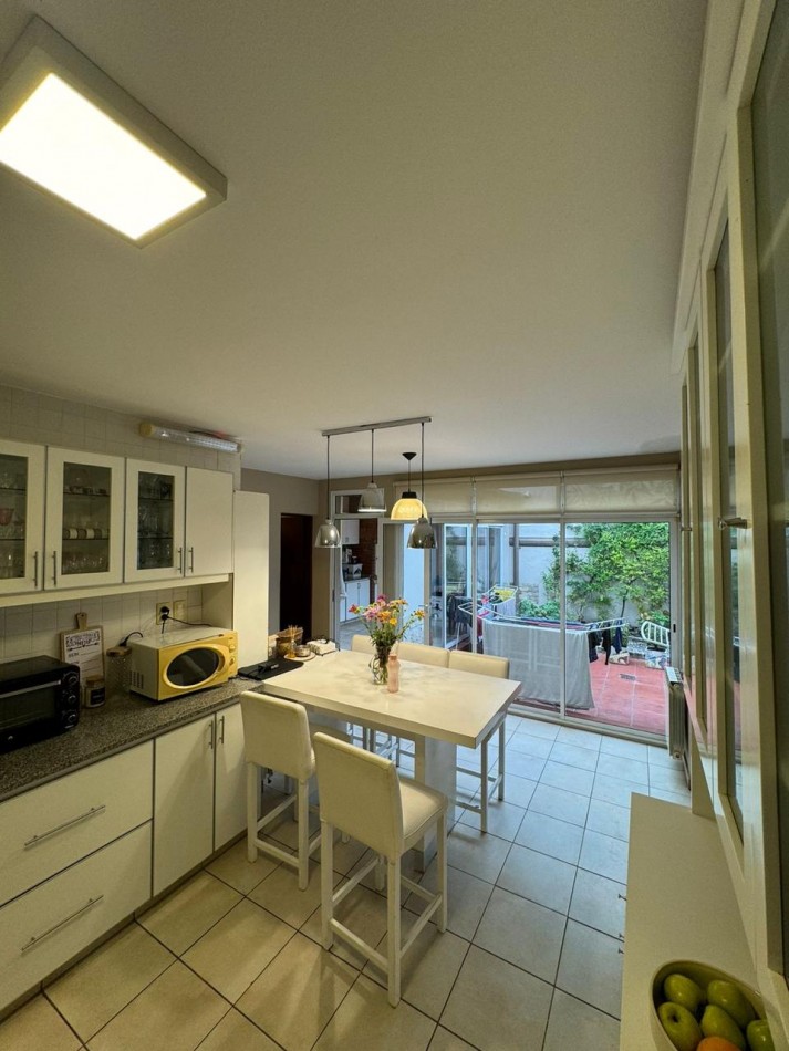 Encantadora casa estilo clasico totalmente reciclada en el corazon de La Perla